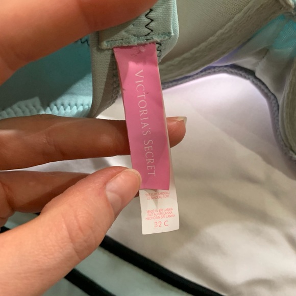 Victoria's Secret flirt bandeau bikini - Picture 3 of 8